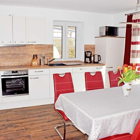 Ferienhaus Zum Boddenstrand Mit Ka Groß Zicker Exteriör bild
