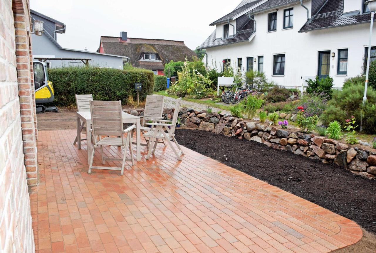 Ferienhaus Zum Boddenstrand Mit Ka Groß Zicker Exteriör bild