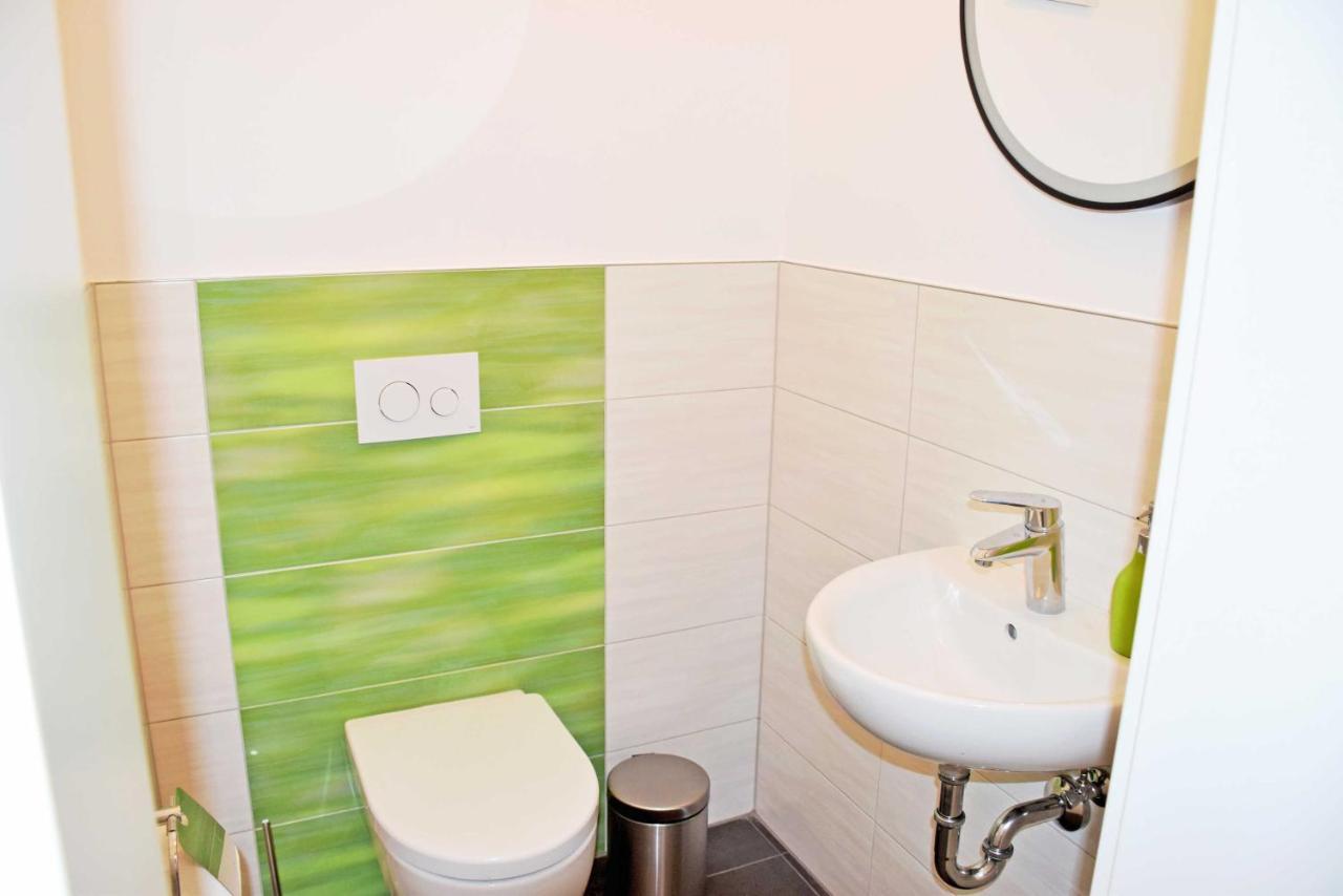 Ferienhaus Zum Boddenstrand Mit Ka Groß Zicker Exteriör bild