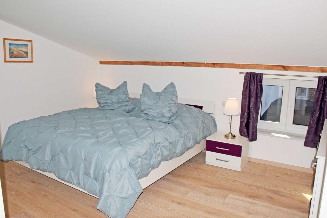 Ferienhaus Zum Boddenstrand Mit Ka Groß Zicker Exteriör bild